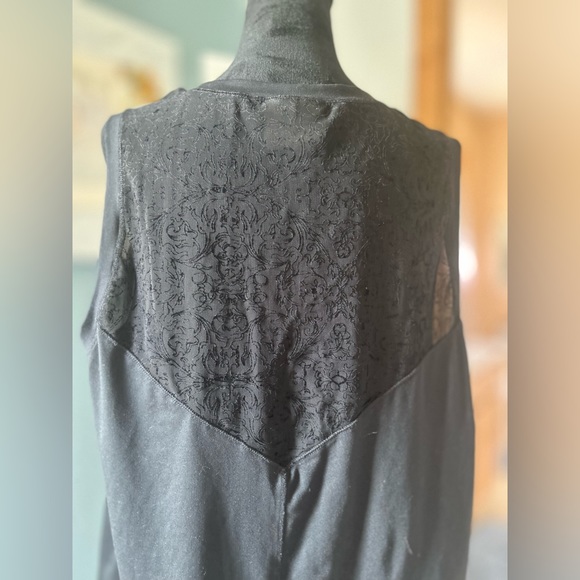 CALIA BY CARRIE UNDERWOOD ATHLETIC BACK DETAIL TOP - Picture 7 of 9